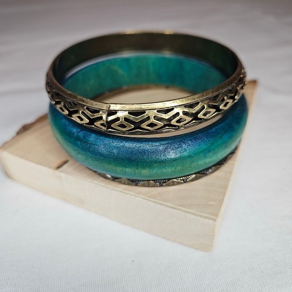 Wood And Brass Bangle Set Teal 7.5 Inches NWOT